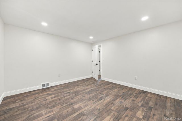 32089 Olde Franklin Drive, Farmington Hills, MI 48334