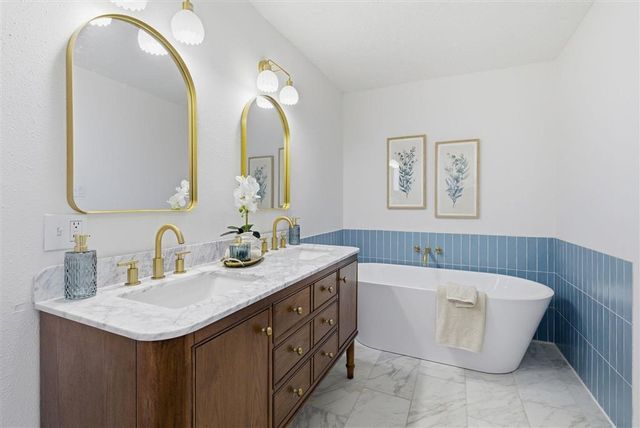 5013 E Saint Charles Ave Avenue, Lake Charles, LA 70605