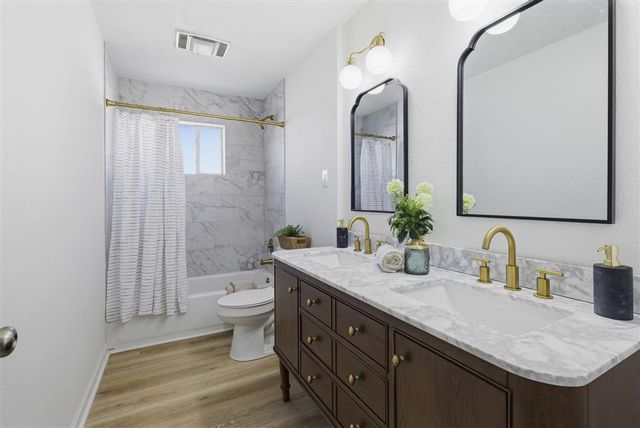 5013 E Saint Charles Ave Avenue, Lake Charles, LA 70605