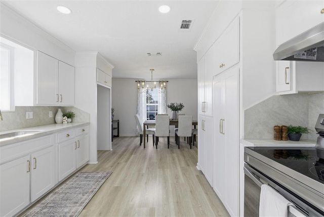 5013 E Saint Charles Ave Avenue, Lake Charles, LA 70605