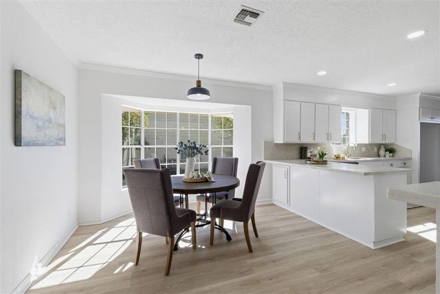 5013 E Saint Charles Ave Avenue, Lake Charles, LA 70605