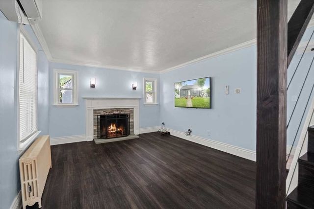 522 Grove, Worcester, MA 01605