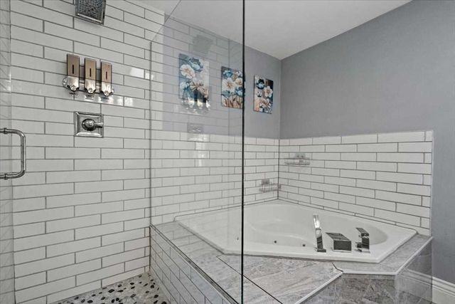 522 Grove, Worcester, MA 01605