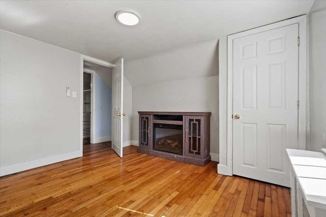 522 Grove, Worcester, MA 01605