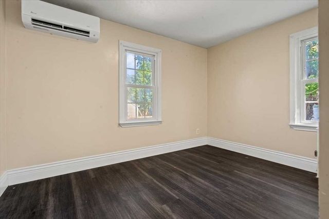 522 Grove, Worcester, MA 01605