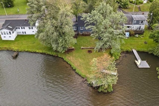 522 Grove, Worcester, MA 01605