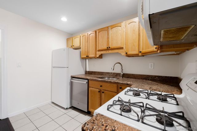 3 Charles Lane 2B, Pomona, NY 10970