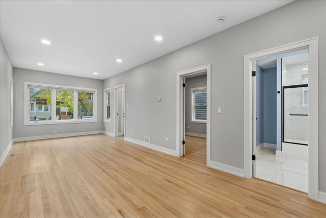 2159 N Parkside Avenue, Chicago, IL 60639