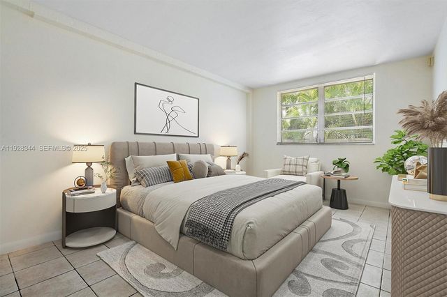 1715 N 16th Ave 209, Hollywood, FL 33020