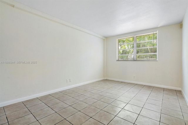 1715 N 16th Ave 209, Hollywood, FL 33020