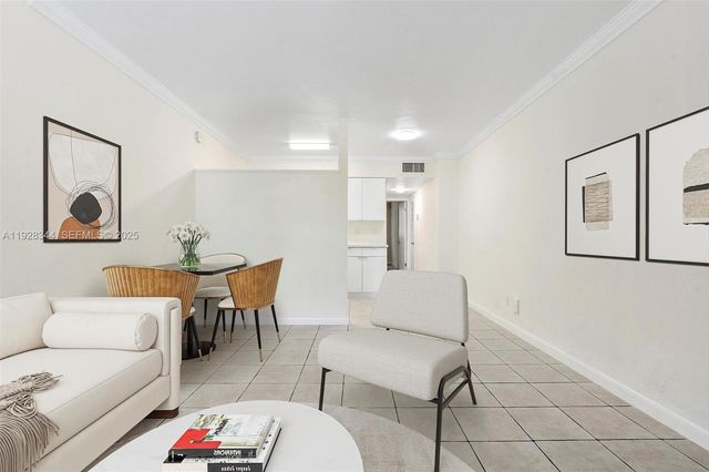 1715 N 16th Ave 209, Hollywood, FL 33020