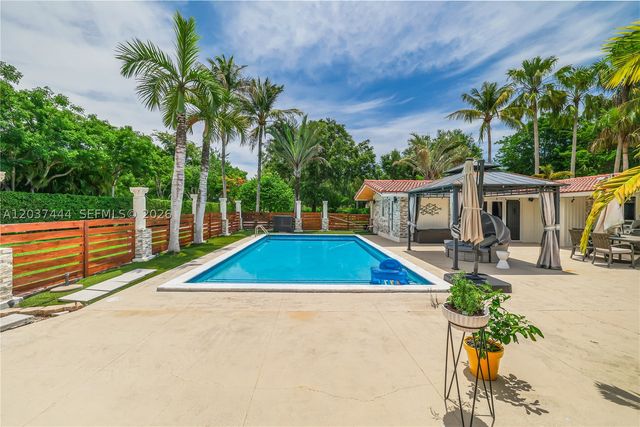 12201 SW 92nd Ave, Miami, FL 33176