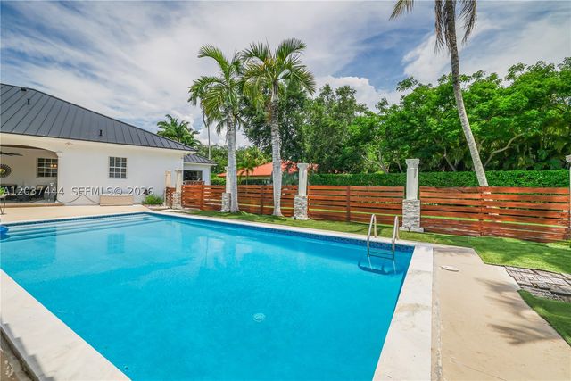 12201 SW 92nd Ave, Miami, FL 33176