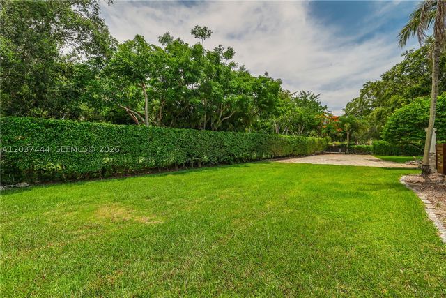 12201 SW 92nd Ave, Miami, FL 33176