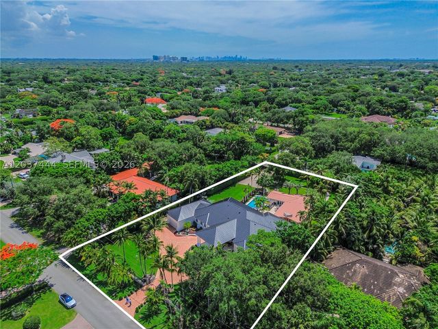 12201 SW 92nd Ave, Miami, FL 33176