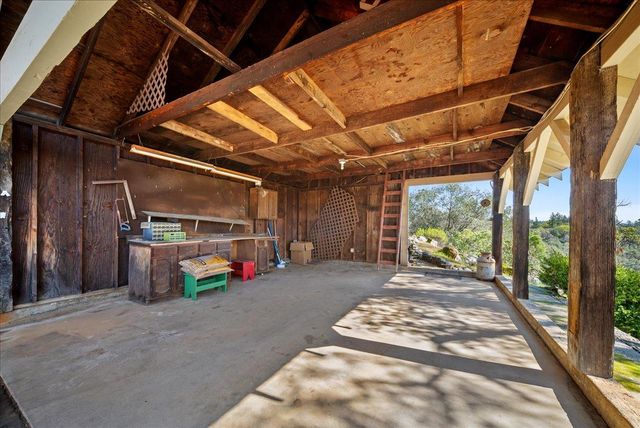 3110 Iron Mine Rd, Auburn, CA 95602