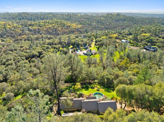 3110 Iron Mine Rd, Auburn, CA 95602