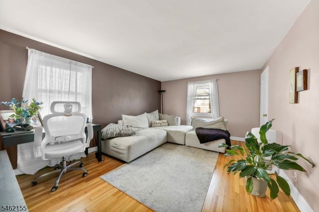 35 E 7Th St, Clifton City, NJ 07011