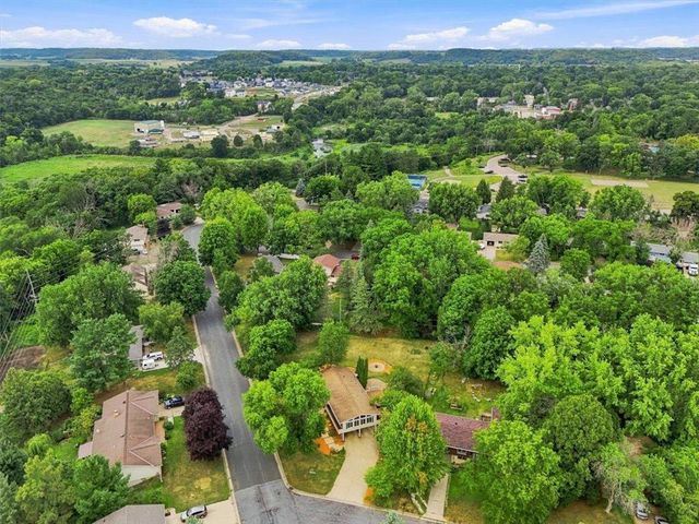 832 Bartosh Lane, River Falls, WI 54022