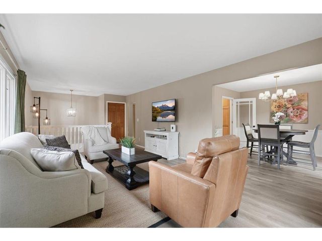 832 Bartosh Lane, River Falls, WI 54022