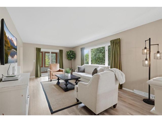 832 Bartosh Lane, River Falls, WI 54022