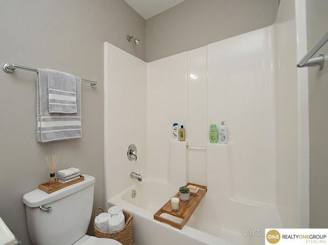 11002 Girard Street, Omaha, NE 68142