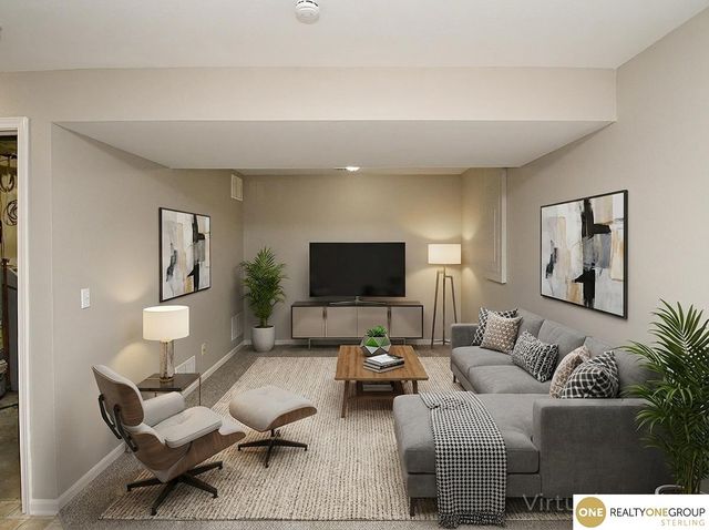 11002 Girard Street, Omaha, NE 68142