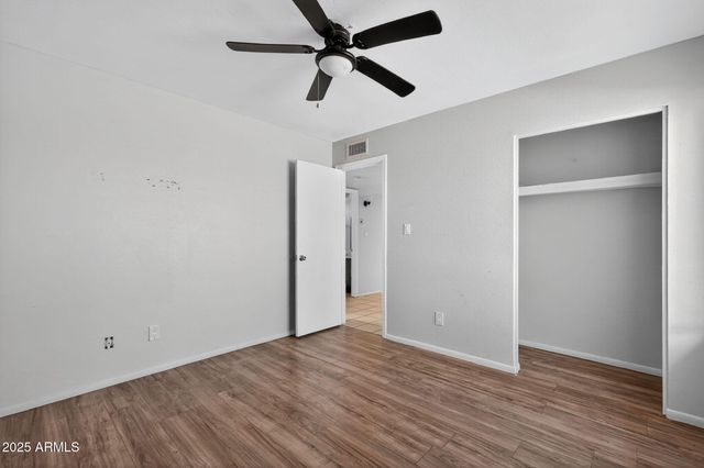 8727 W CAMPBELL Avenue, Phoenix, AZ 85037