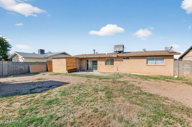 8727 W CAMPBELL Avenue, Phoenix, AZ 85037