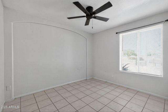 8727 W CAMPBELL Avenue, Phoenix, AZ 85037