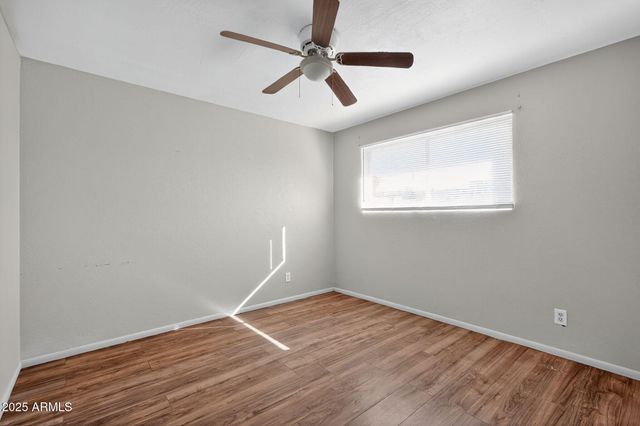 8727 W CAMPBELL Avenue, Phoenix, AZ 85037