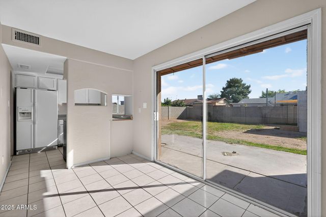 8727 W CAMPBELL Avenue, Phoenix, AZ 85037