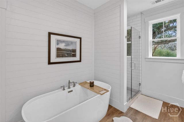 122 North Street, Savannah, GA 31410