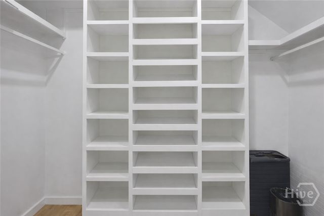 122 North Street, Savannah, GA 31410