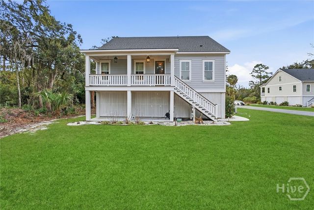 122 North Street, Savannah, GA 31410