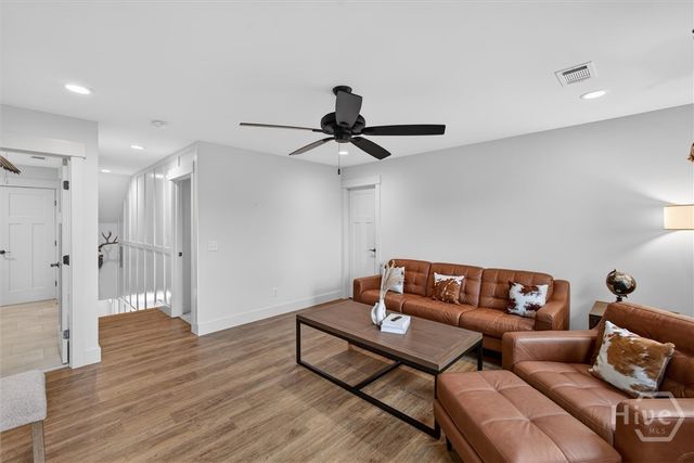 122 North Street, Savannah, GA 31410