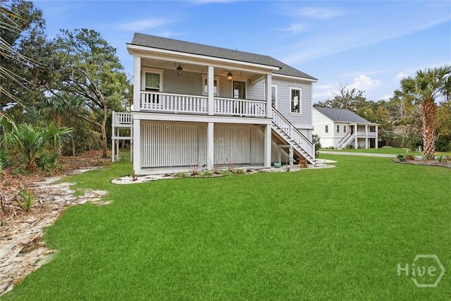 122 North Street, Savannah, GA 31410