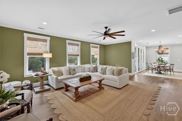 122 North Street, Savannah, GA 31410