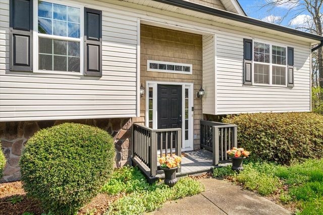 163 Gladstone Way, Rocky Face, GA 30740