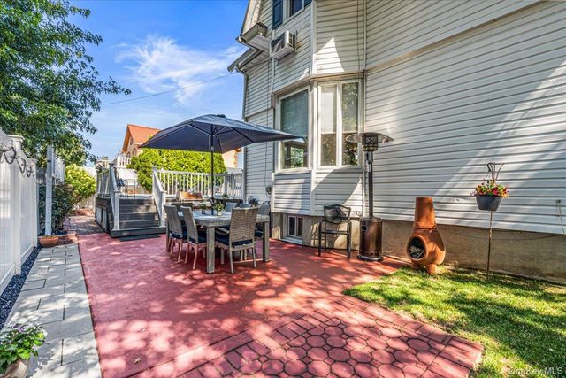 1003 149th Street, Whitestone, NY 11357