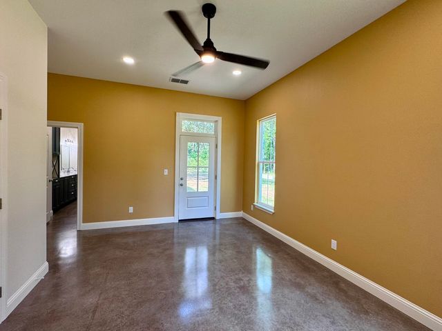 702 N Soda, Jefferson, TX 75657
