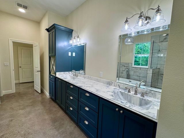 702 N Soda, Jefferson, TX 75657