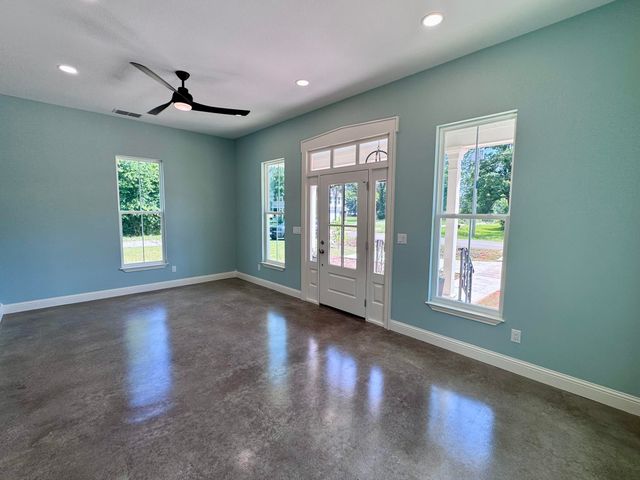702 N Soda, Jefferson, TX 75657