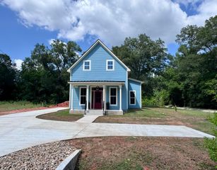 702 N Soda, Jefferson, TX 75657