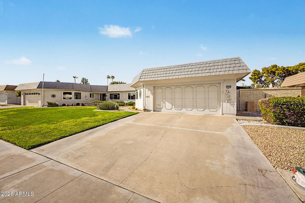 10344 W HUTTON Drive, Sun City, AZ 85351 — photo 3