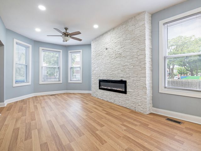 6350 S Wood Street, Chicago, IL 60636