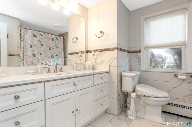 6 Nicholas Drive, East Haven, CT 06512