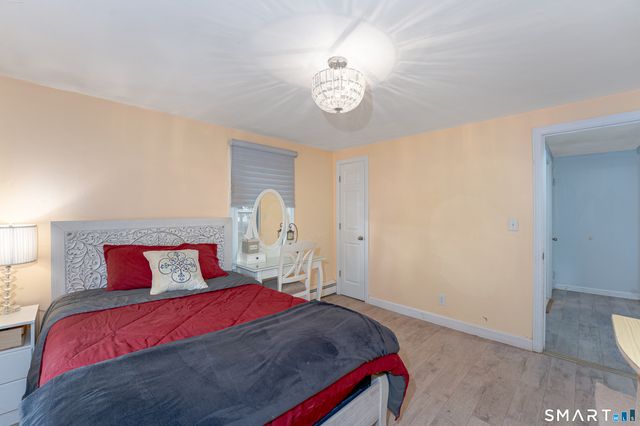 6 Nicholas Drive, East Haven, CT 06512