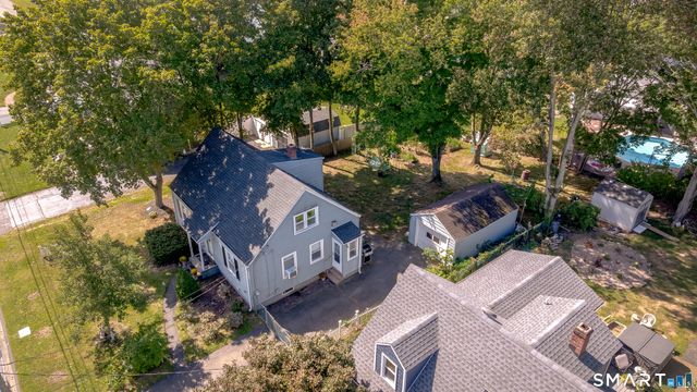 6 Nicholas Drive, East Haven, CT 06512