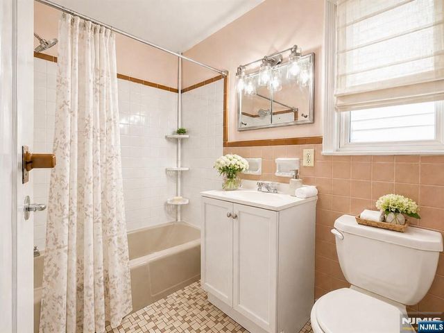 10B Reynolds Avenue 2, East Newark, NJ 07029